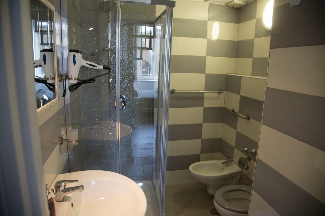 Vesuvius Luxury Suites ナポリ エクステリア 写真
