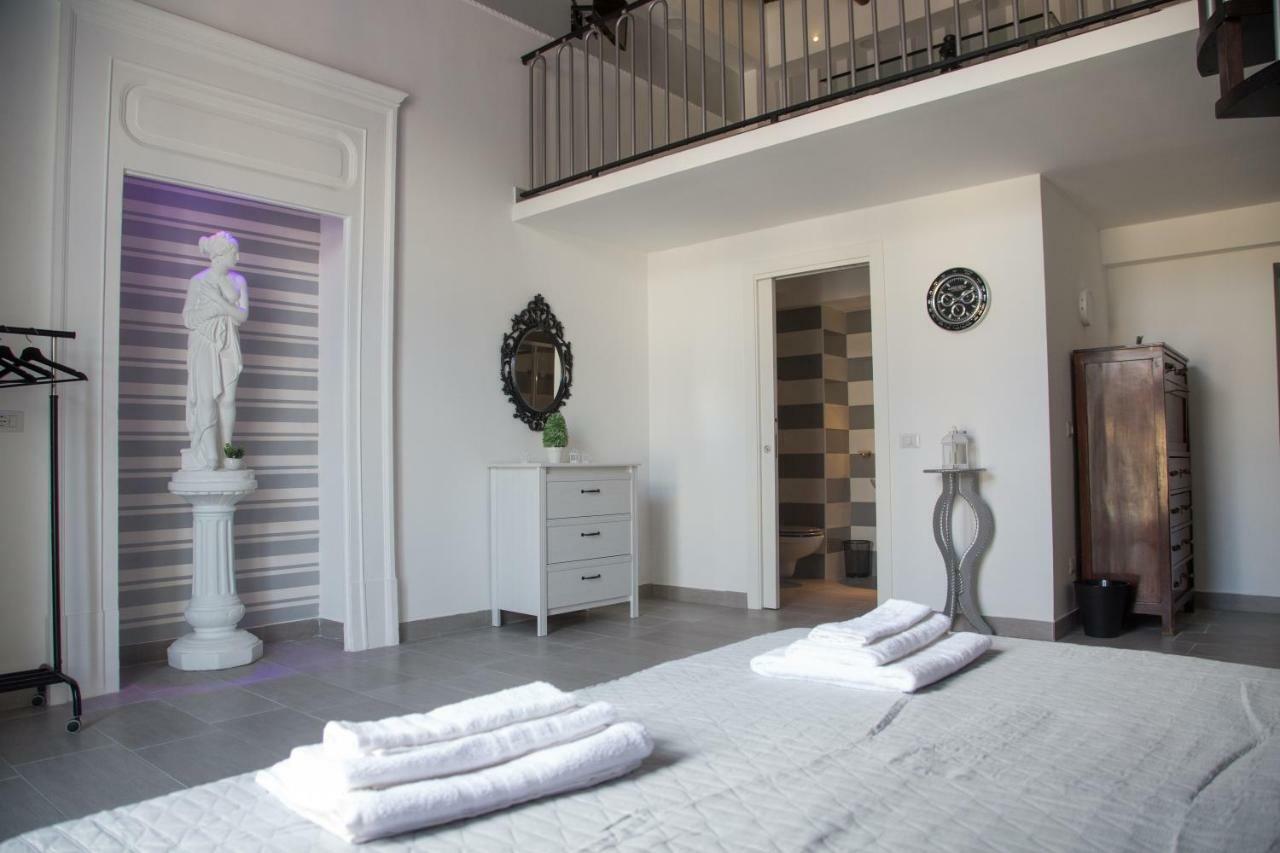 Vesuvius Luxury Suites ナポリ エクステリア 写真